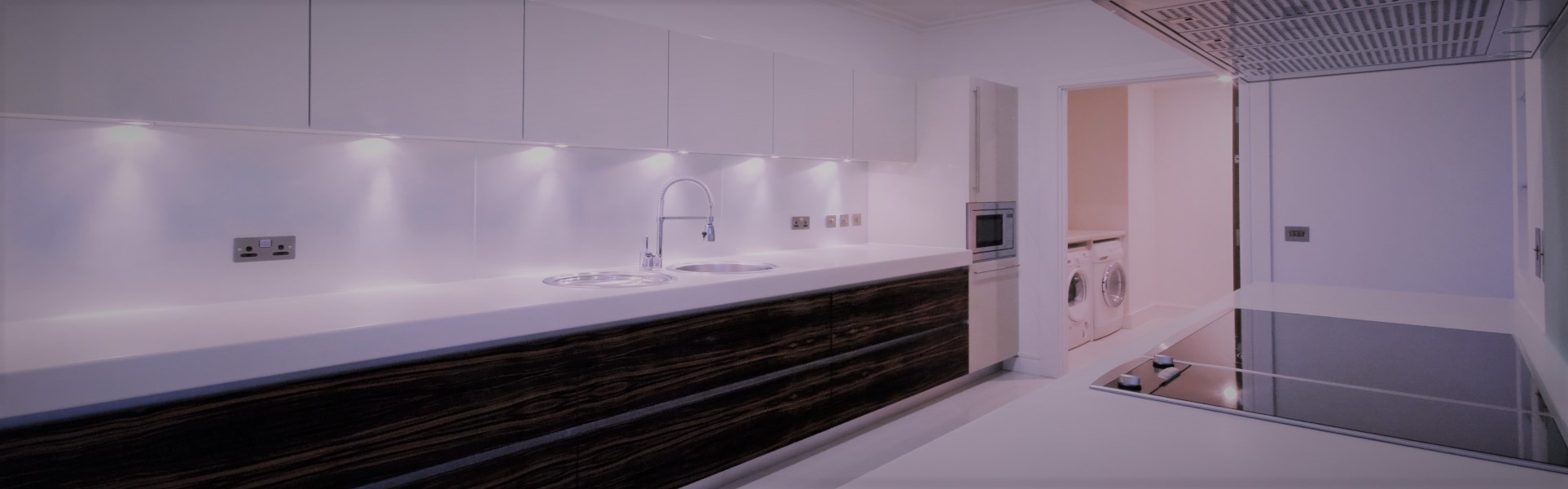 Slider, Glass Splashbacks Installed in Borehamwood | Kitchen & Bathroom Styles